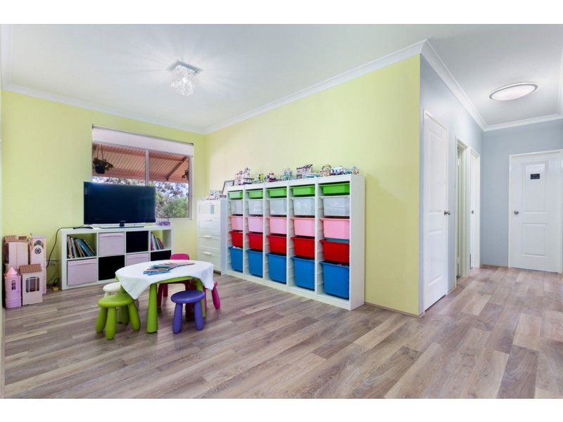 13 Gooseberry Retreat, Jane Brook WA 6056