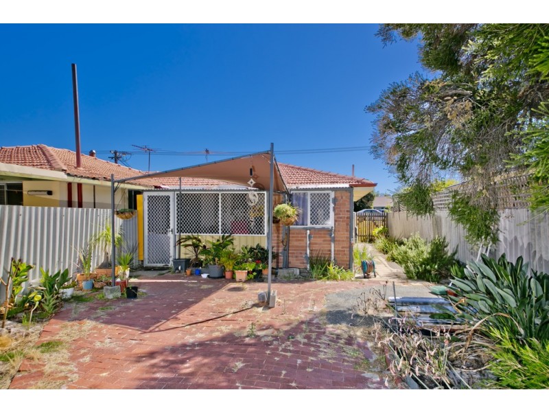 16 Collingwood Street, Dianella WA 6059