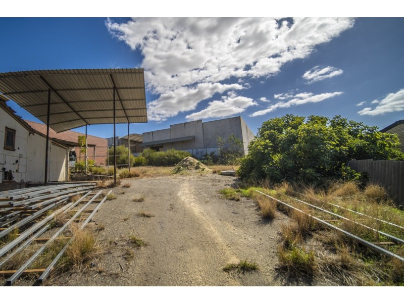 49 Irvine St, Bayswater WA 6053