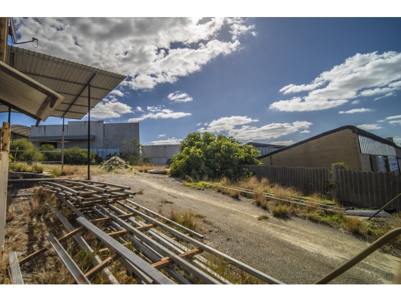 49 Irvine St, Bayswater WA 6053