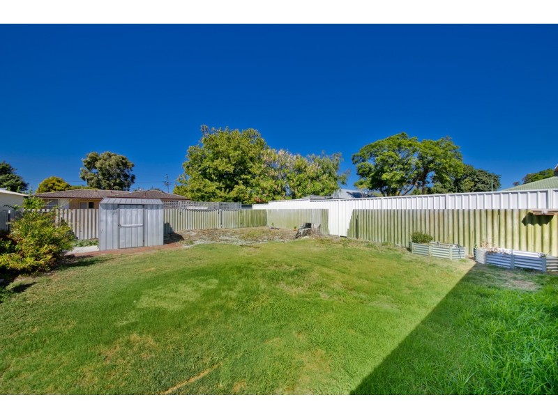 14 Collingwood Street, Dianella WA 6059