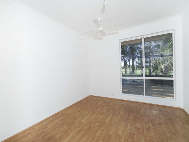 160 McNeill Road, Champion Lakes WA 6111