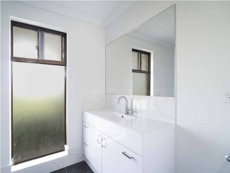 160 McNeill Road, Champion Lakes WA 6111