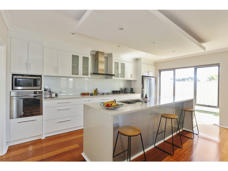 15A Lindley St, Embleton WA 6062