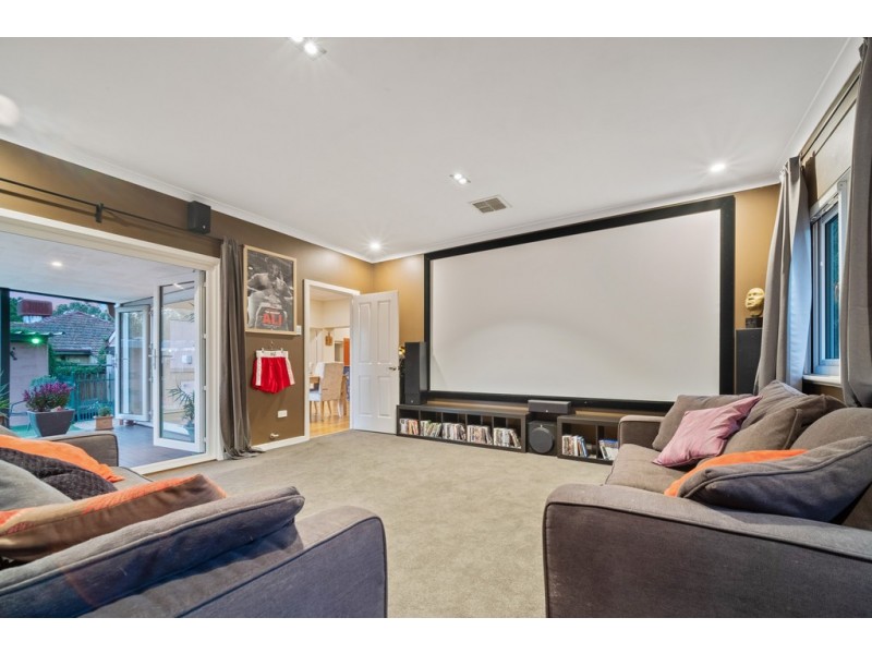 9 River Street, Bassendean WA 6054