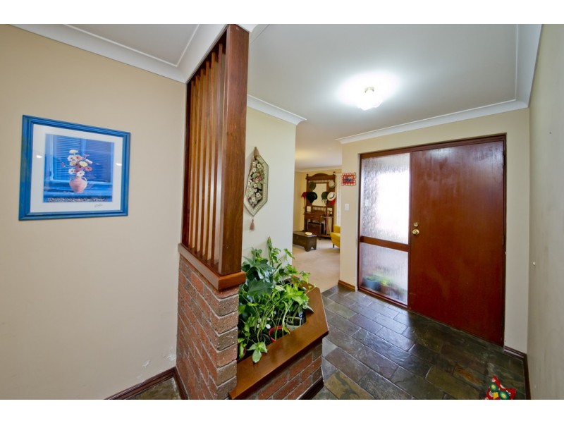 20 Rhine Crescent, Beechboro WA 6063