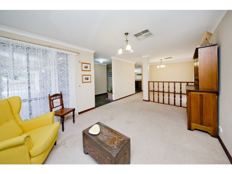 20 Rhine Crescent, Beechboro WA 6063