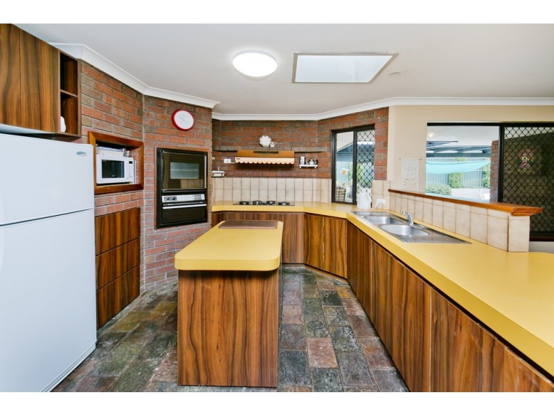 20 Rhine Crescent, Beechboro WA 6063