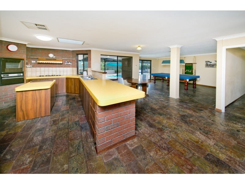 20 Rhine Crescent, Beechboro WA 6063