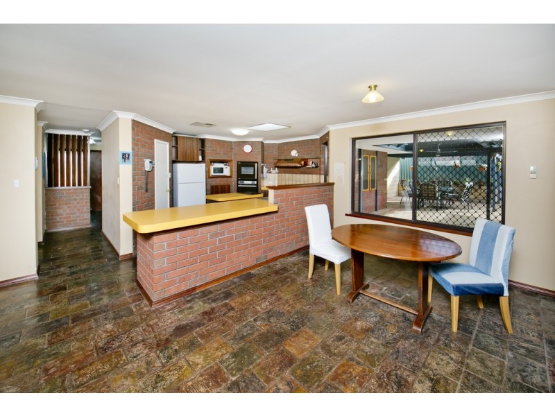 20 Rhine Crescent, Beechboro WA 6063