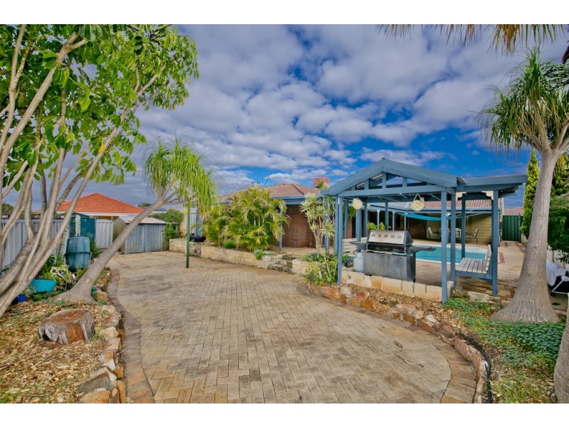 20 Rhine Crescent, Beechboro WA 6063
