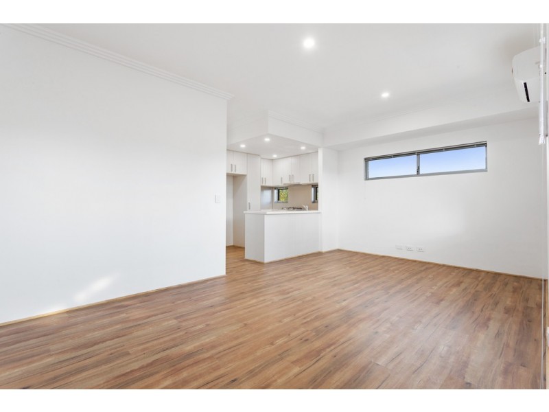 8/21 Third Ave, Bassendean WA 6054