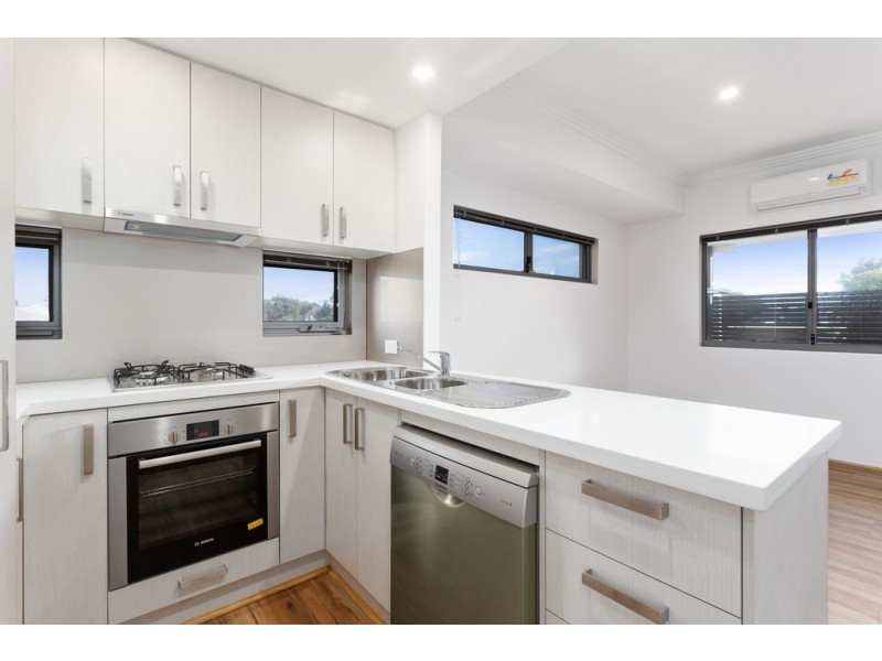 8/21 Third Ave, Bassendean WA 6054