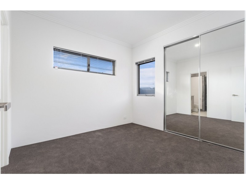 8/21 Third Ave, Bassendean WA 6054