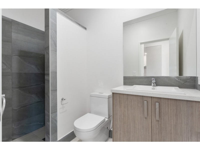 8/21 Third Ave, Bassendean WA 6054