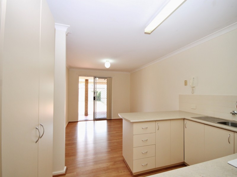 4/36 Halland Way, Westminster WA 6061