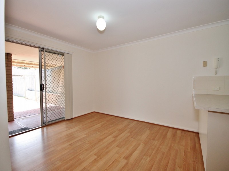 4/36 Halland Way, Westminster WA 6061