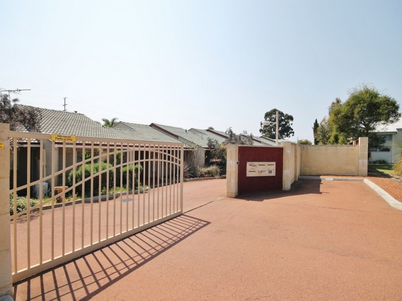 4/36 Halland Way, Westminster WA 6061