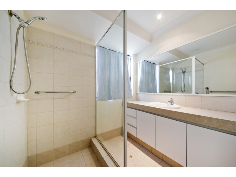 12 Laura Rise, Marangaroo WA 6064