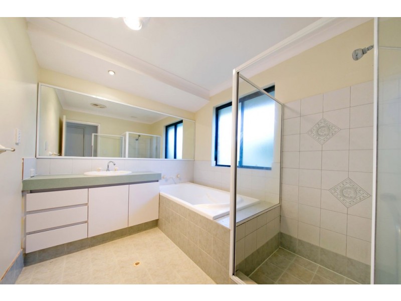 12 Laura Rise, Marangaroo WA 6064