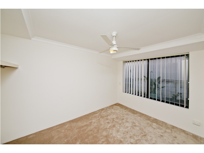 12 Laura Rise, Marangaroo WA 6064