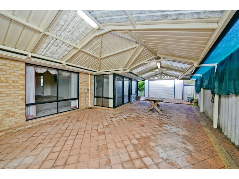 12 Laura Rise, Marangaroo WA 6064