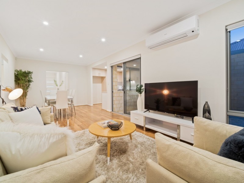 6/4 Canterbury Court, Nollamara WA 6061