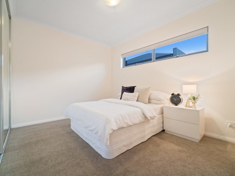 6/4 Canterbury Court, Nollamara WA 6061