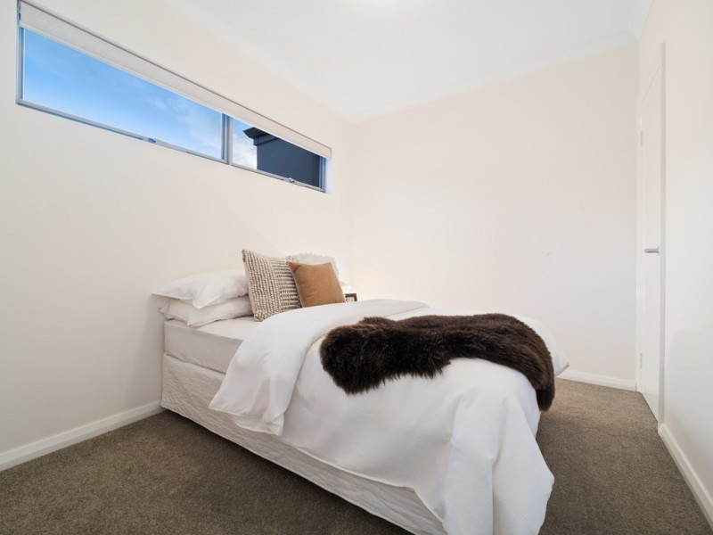 6/4 Canterbury Court, Nollamara WA 6061