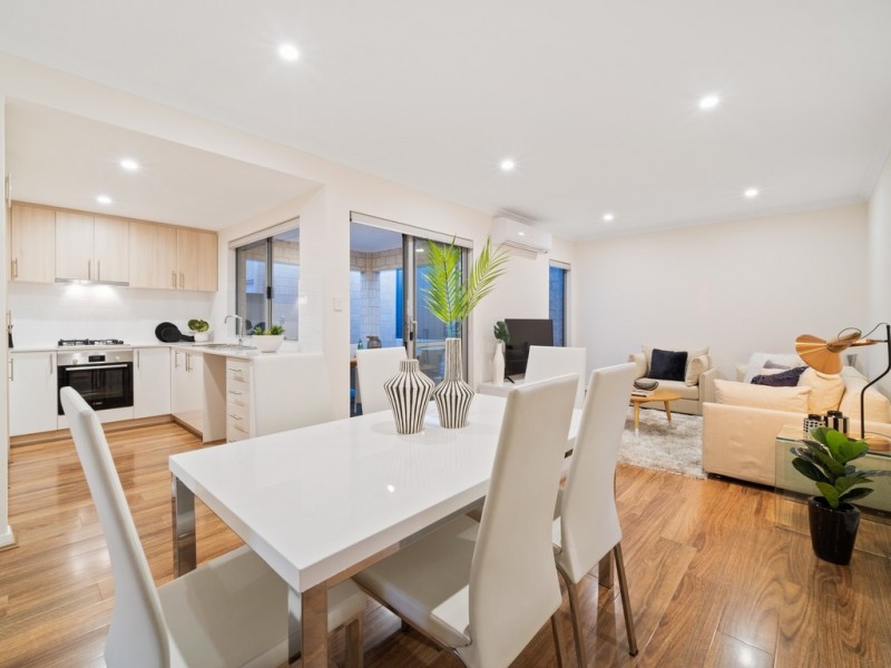 6/4 Canterbury Court, Nollamara WA 6061