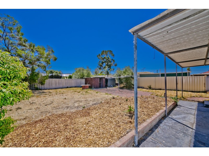 19 Winterton Way, Girrawheen WA 6064