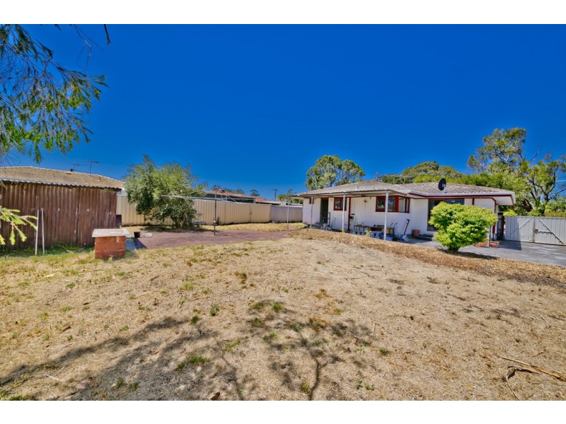 19 Winterton Way, Girrawheen WA 6064