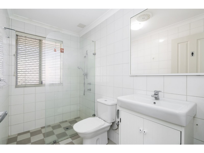 16 Sinai Place, Lockridge WA 6054