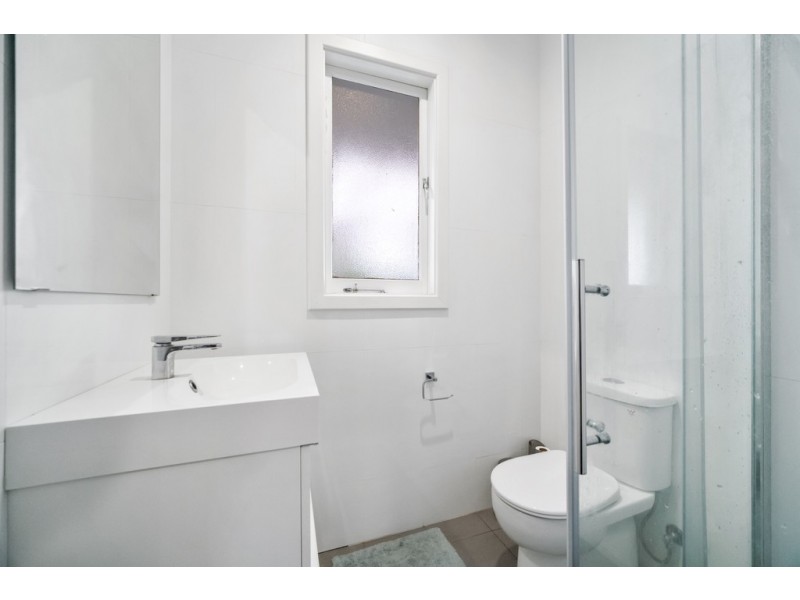 34 Brathwaite Road, Lockridge WA 6054