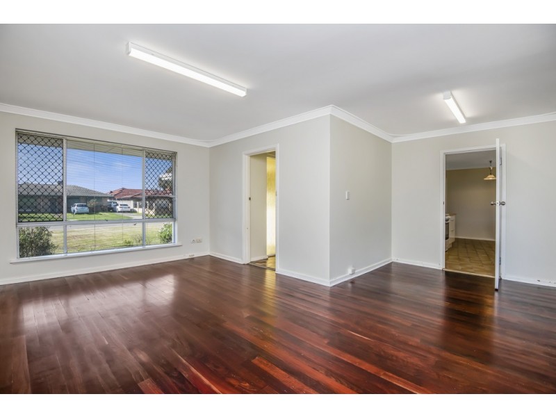 25 Rosmead Avenue, Beechboro WA 6063