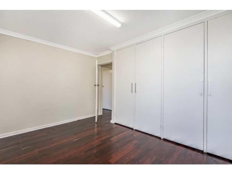 25 Rosmead Avenue, Beechboro WA 6063