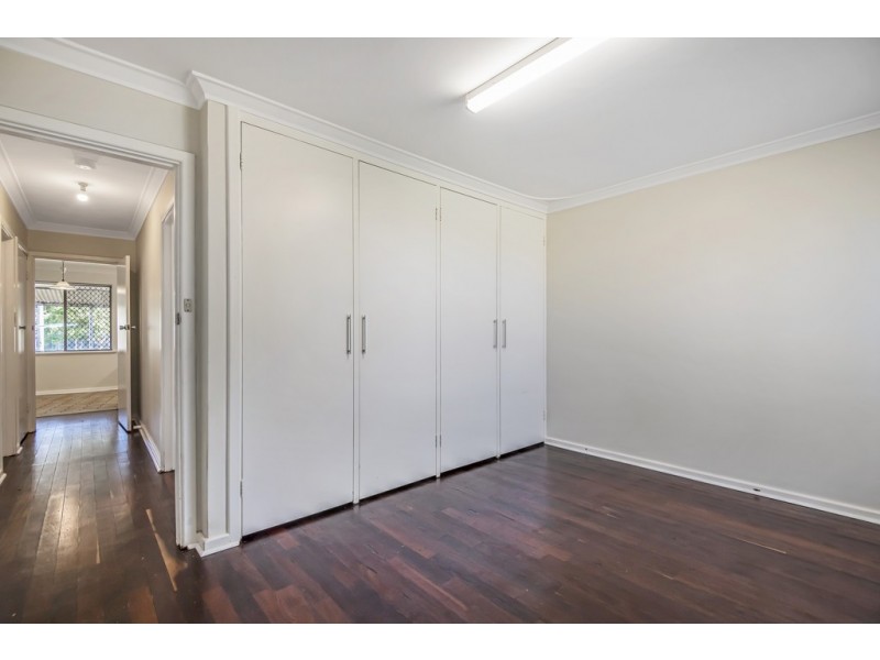 25 Rosmead Avenue, Beechboro WA 6063