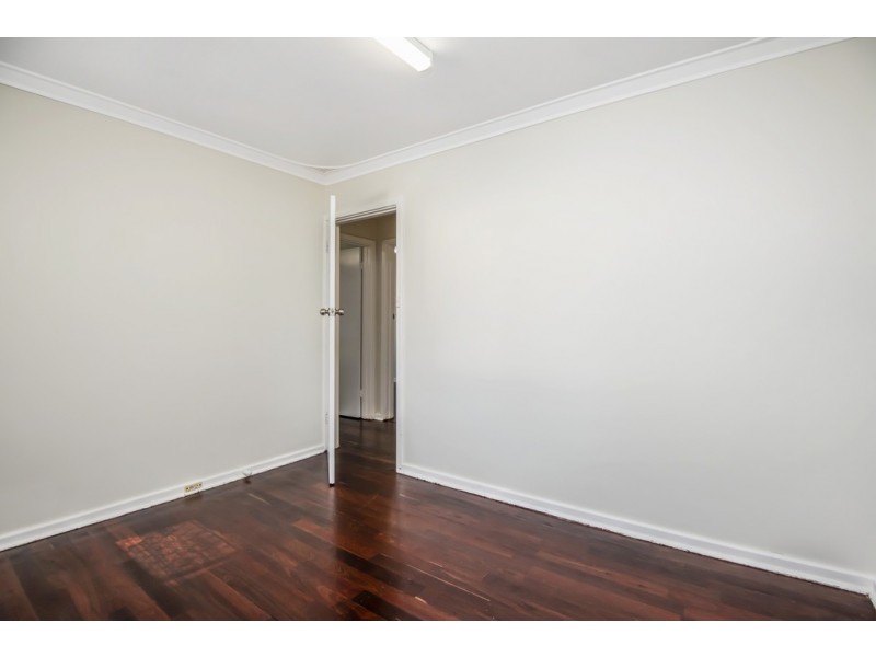 25 Rosmead Avenue, Beechboro WA 6063