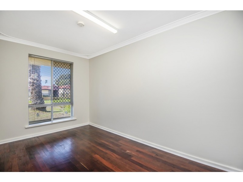 25 Rosmead Avenue, Beechboro WA 6063