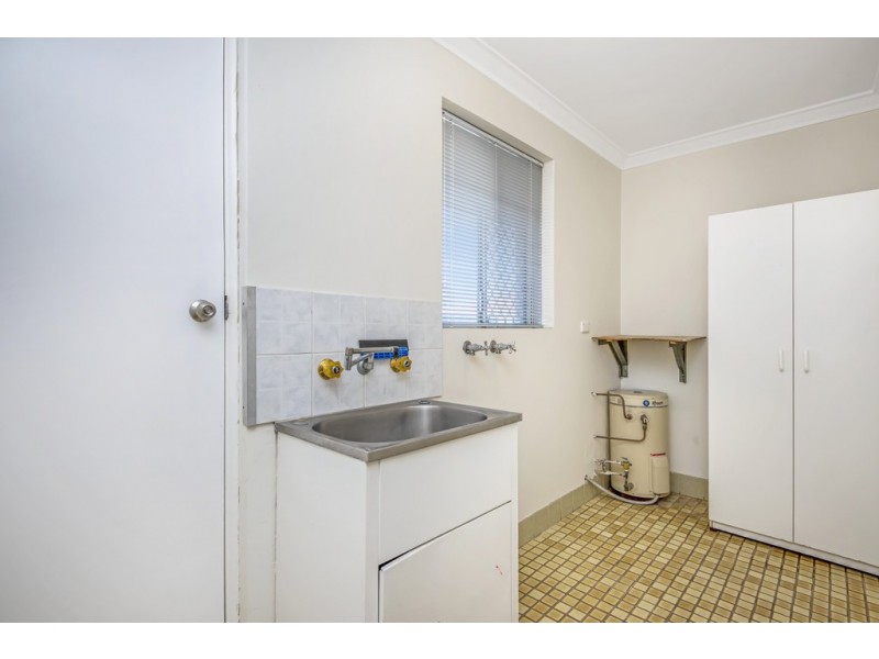 25 Rosmead Avenue, Beechboro WA 6063