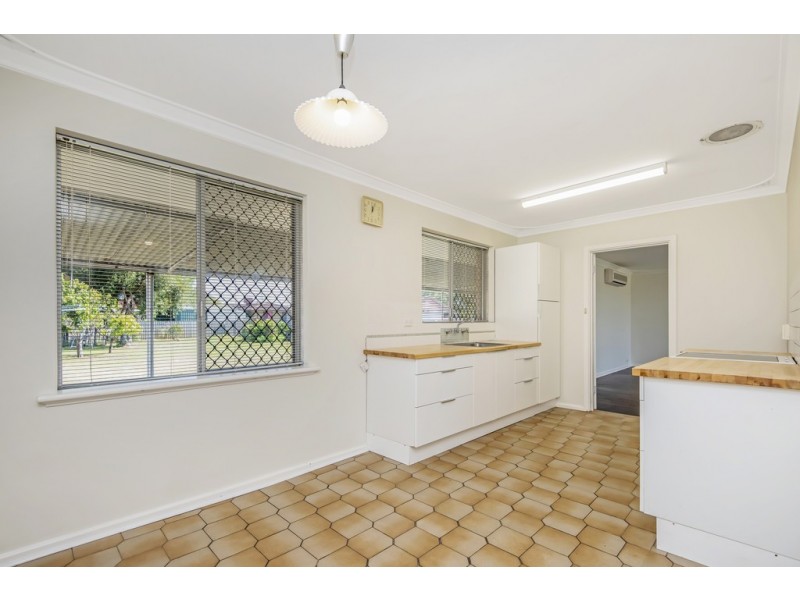 25 Rosmead Avenue, Beechboro WA 6063