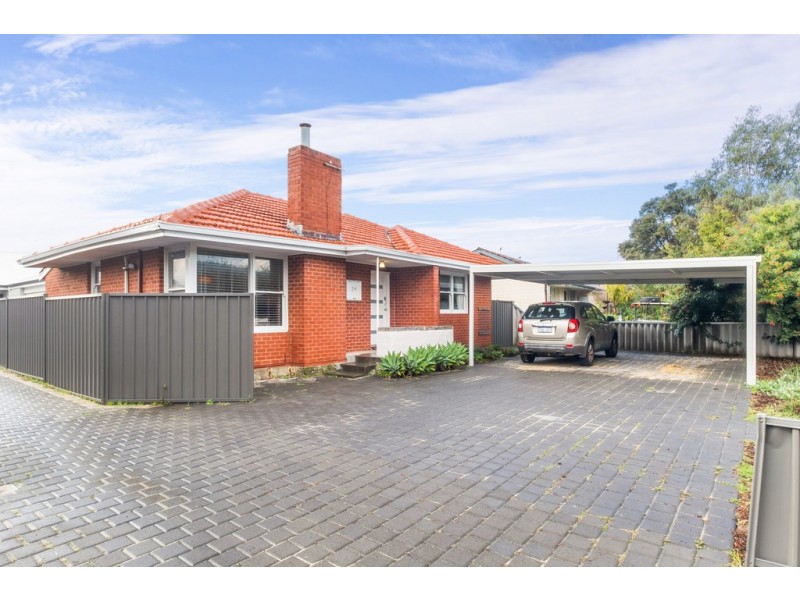 34 Brathwaite Road, Lockridge WA 6054