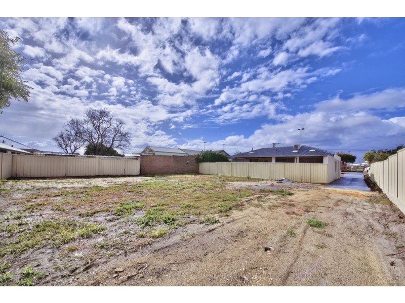 24A Smith Street (Rear block), Dianella WA 6059