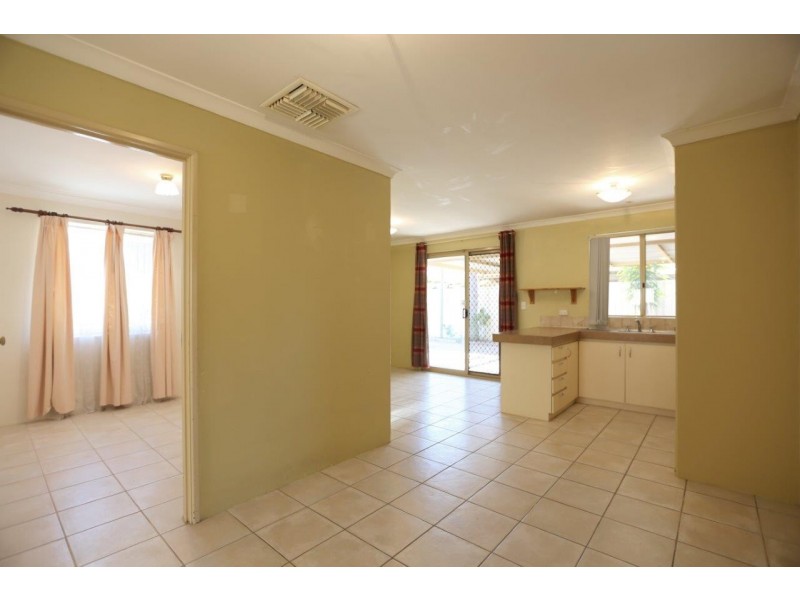 6 Lundy Cove, Kiara WA 6054