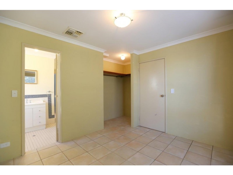 6 Lundy Cove, Kiara WA 6054