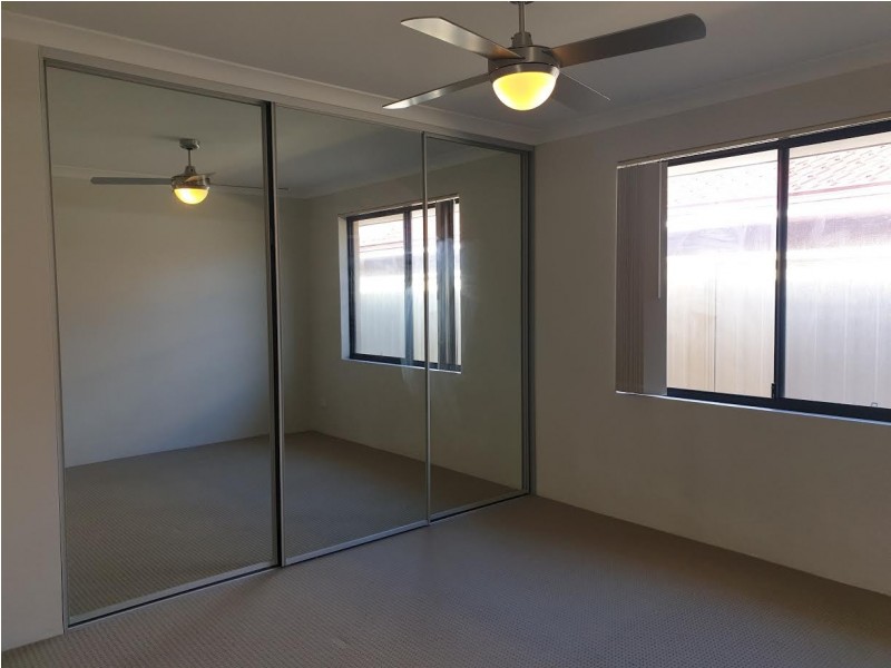 35 Embleton Ave, Embleton WA 6062