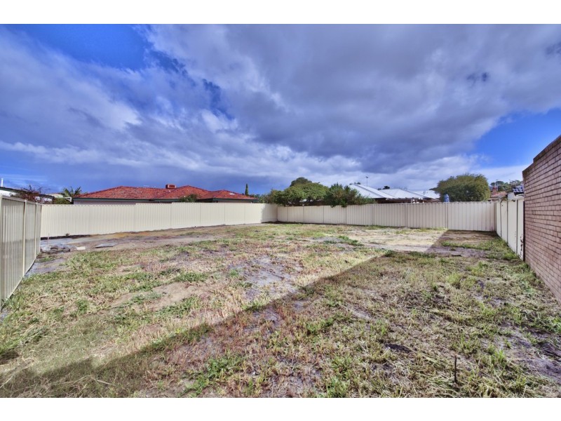 24A Smith Street ( Rear block ), Dianella WA 6059