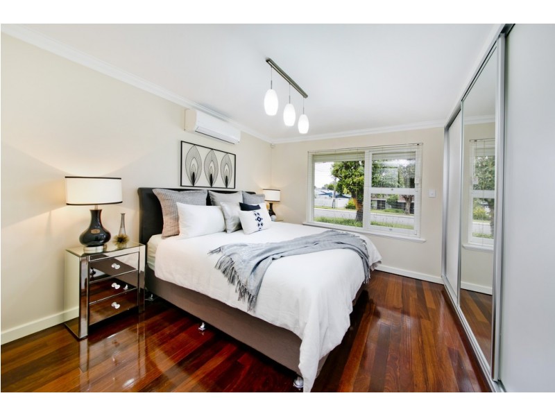 24 Glover Street, Dianella WA 6059
