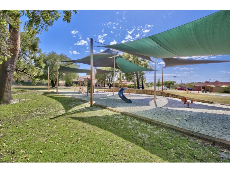 5a Vaughan Street, Dianella WA 6059