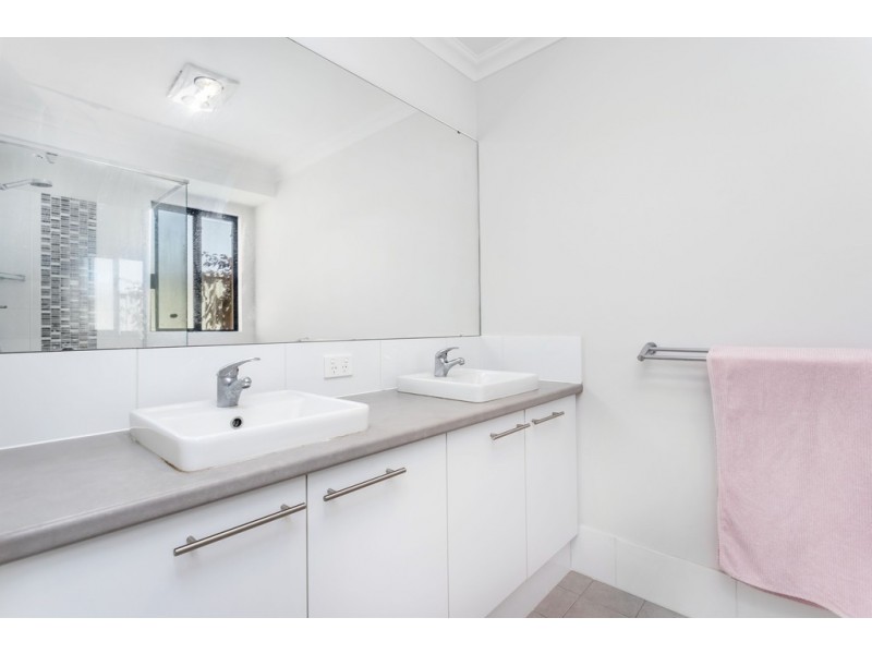9C Jacqueline St, Bayswater WA 6053